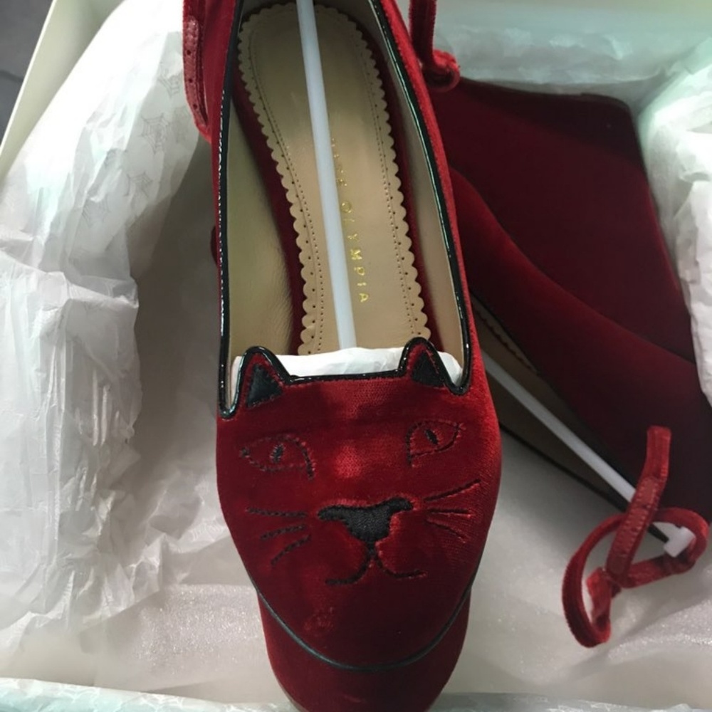 Wedge heels